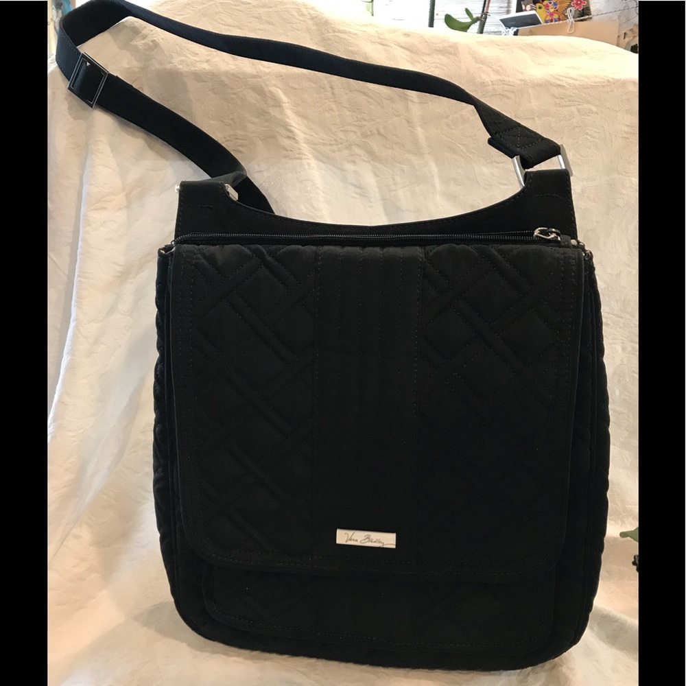 Beautiful Vera Bradley Messenger Crossbody Bag
